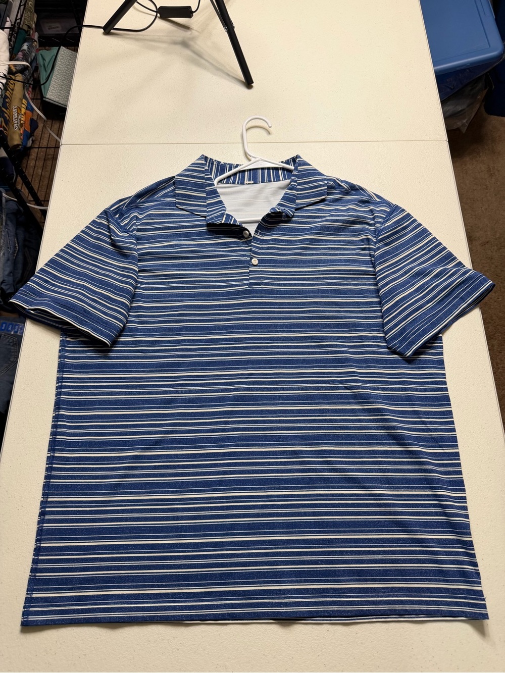 Lululemon polo shirt men’s xl blue white striped short sleeve golf performance